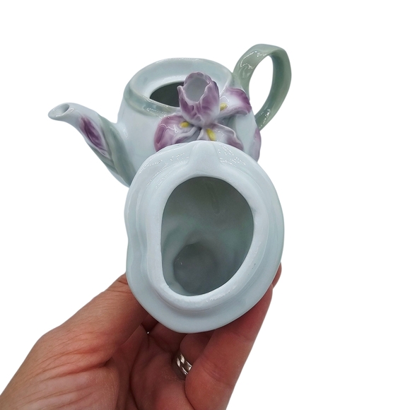 LENOX Fancy Feline and Floral Porcelain Teapot with Box DISCONTINUED - Picture 7 of 11